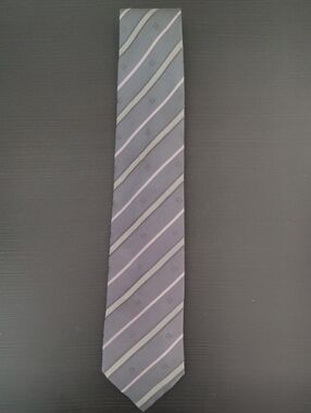 Gucci Gray Stripe Silk Tie with Subtle Pink Accents
